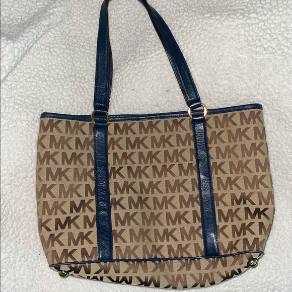 Michael Kors Tote Bag - Picture 2 of 7